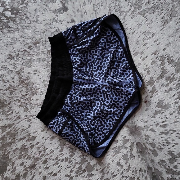 Lululemon RunSpeed Short 4-way Stretch Ace Spot Lullaby Black Sz6 - Picture 3 of 11